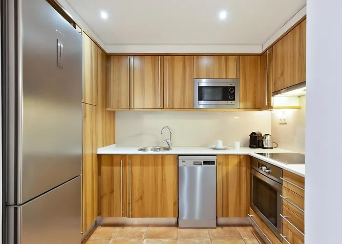 Columbus Apartment *